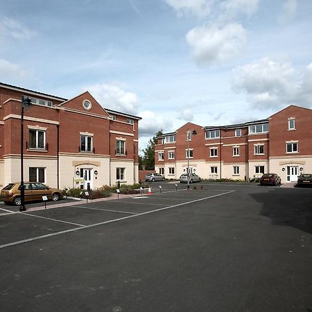 Southwich House By Esa Apartment Swindon Bagian luar foto